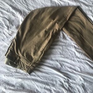 GAP Khaki Lived-in Slim Chinos, size 33x34